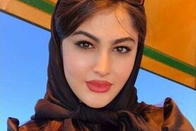 بیوگرافی مریم مومن
