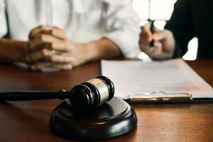 دستور موقت چیست + بررسی شرایط و نحوه درخواست