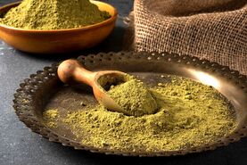 بهترین ماسک های صورت تهیه شده از حنا
